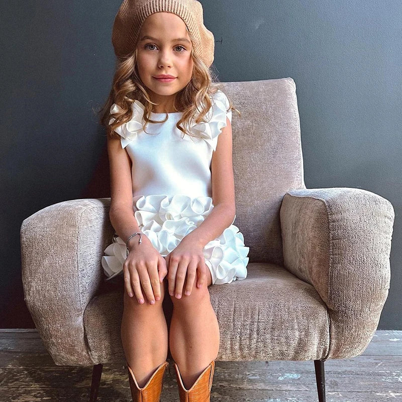 Dollhouse diva